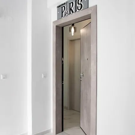 Apartamento Paris Opulent Lifestyle Drama