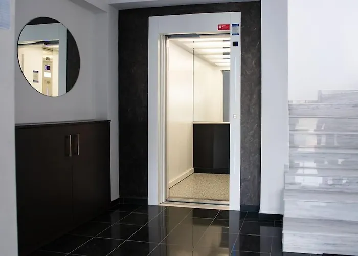 Paris Opulent Lifestyle 아파트 드라마